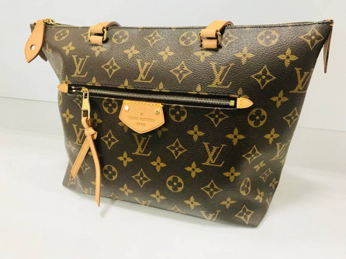 ブランド・ラグジュアリーのルイヴィトン（LOUIS VUITTON）