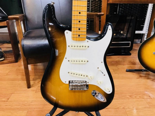 Gibsonの中央林間楽器