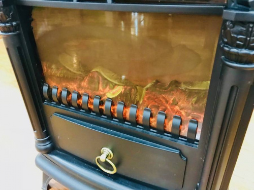 暖炉ヒーターの中央林間家具家電