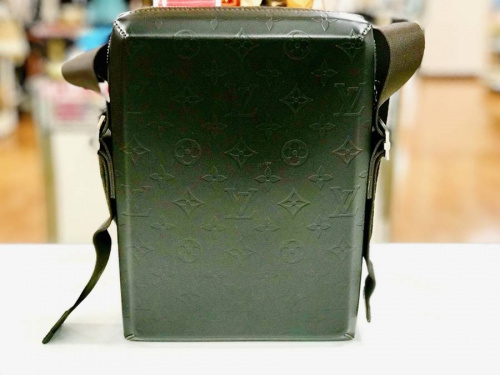 ルイヴィトン(LOUIS VUITTON)のショルダーバッグ