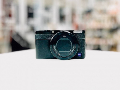 デジタル家電のデジタルカメラ