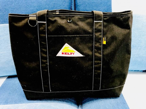 ファッションのKELTY