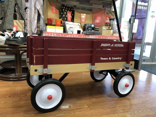 キャンプ用品のRADIO　FLYER