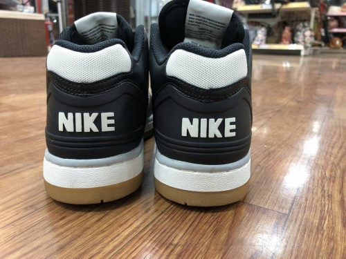 ナイキ（NIKE）のAIR FORCE