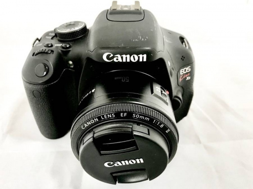 一眼レフカメラのキャノン（Canon）