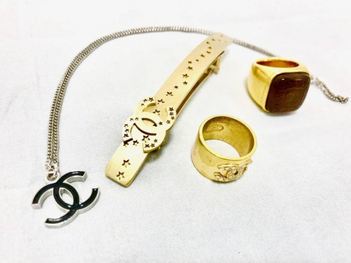 ブランド・ラグジュアリーのリング