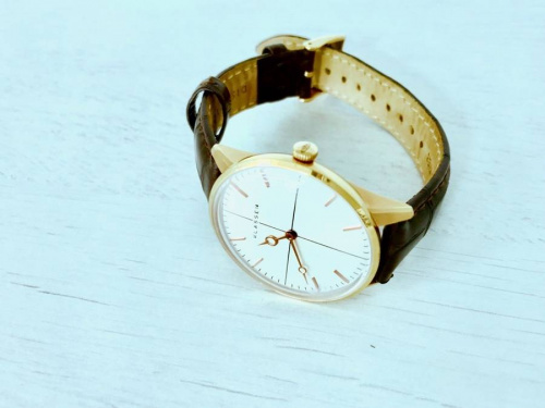 レディースファッションの腕時計