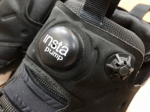 メンズファッションのスニーカー