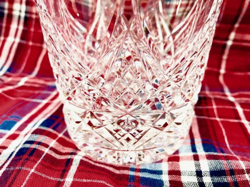 タンブラーのバカラ（Baccarat）