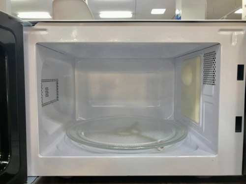IRIS OHYAMAの中央林間家具家電