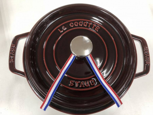 キッチン雑貨のSTAUB