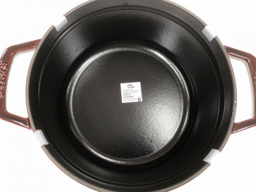 STAUBのココット