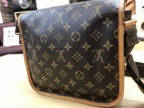 バッグのルイヴィトン（LOUIS VUITTON）