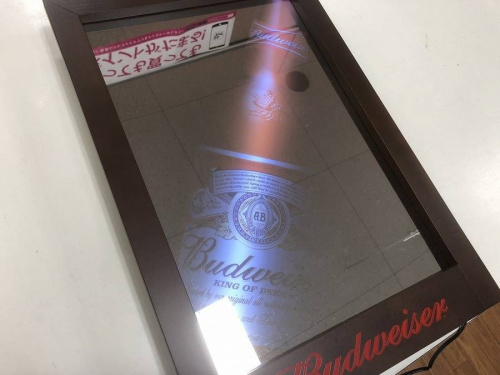Budweiserのパブミラー