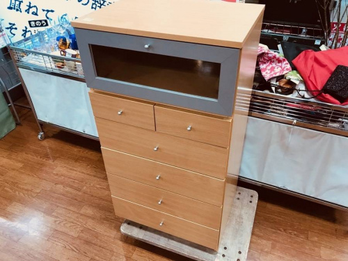 特選家具のソファー