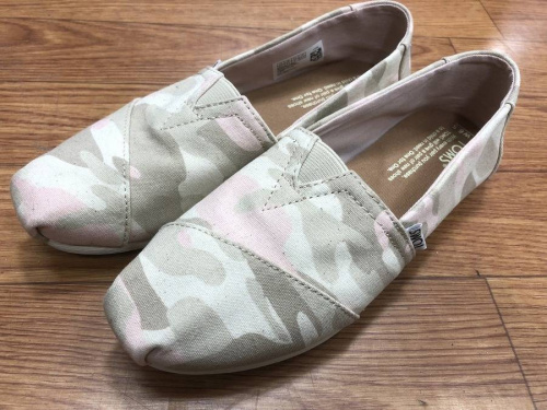 レディースファッションのスリッポン