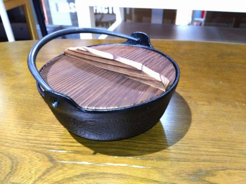 鉄鍋の南部鉄器
