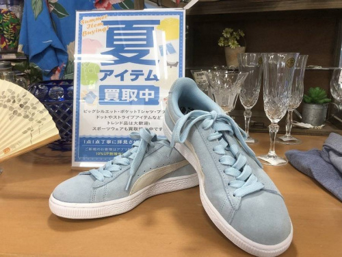 レディースファッションのスニーカー