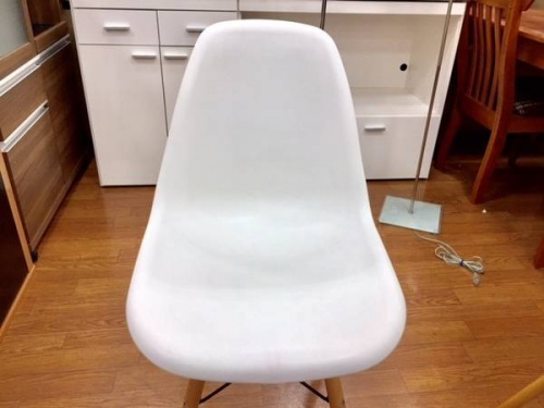 イームズの中古　家具