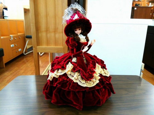 アンティーク雑貨のドール