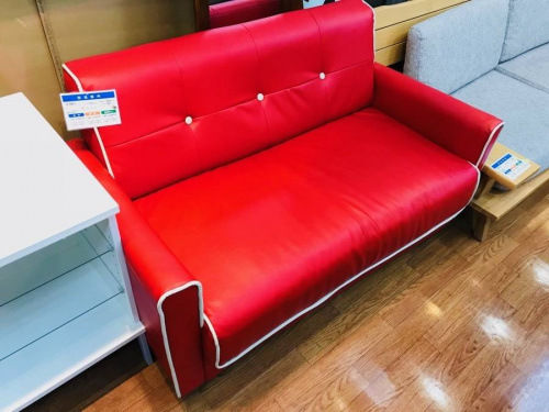家具のソファ