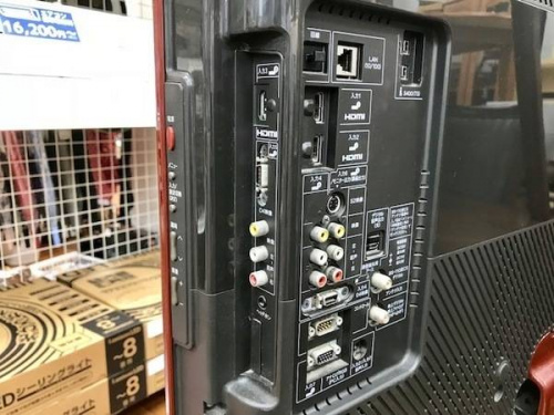 大型テレビのSHARP