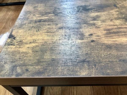 テーブルのニトリ