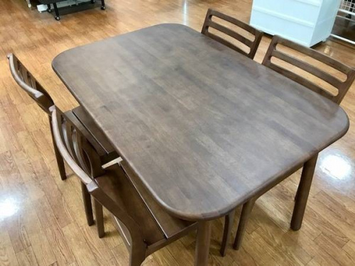家具のダイニングセット