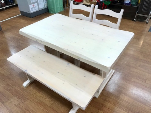 家具のダイニングセット