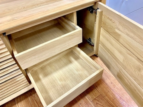 カリモクの中央林間家具