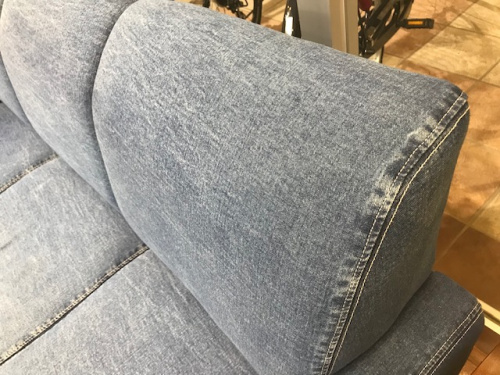 3人掛けソファのデニム