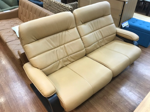 中古家具のソファ