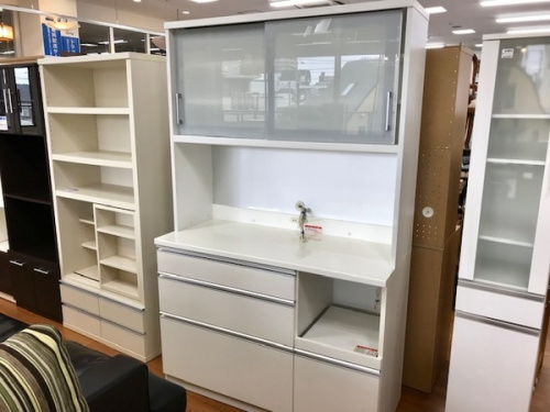 家具のカップボード・食器棚