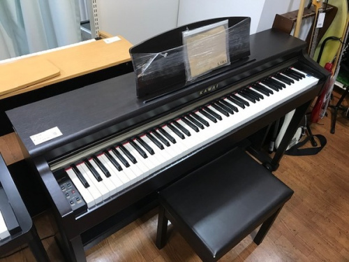 楽器の電子ピアノ