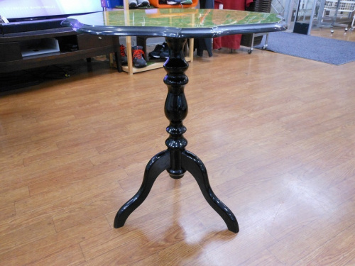 サイドテーブルの中央林間 中古家具