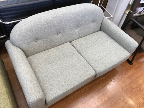 家具のソファ