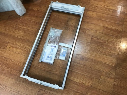 CORONAの窓枠エアコン