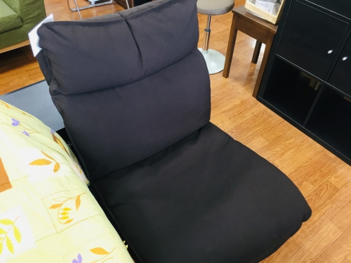 中央林間　中古家具のソファ