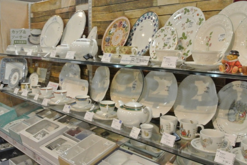 中央林間　中古食器