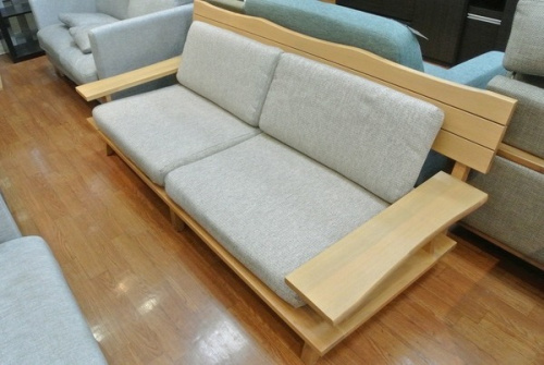 家具のソファ