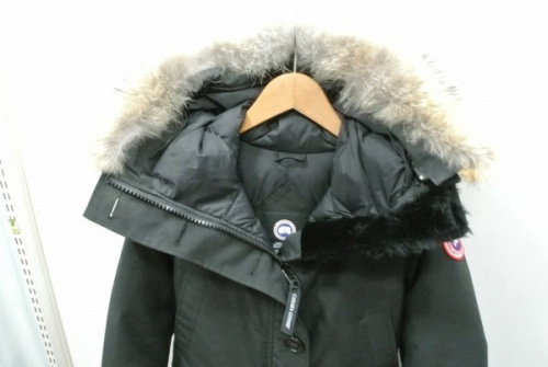 ダウンコートのCANADA GOOSE