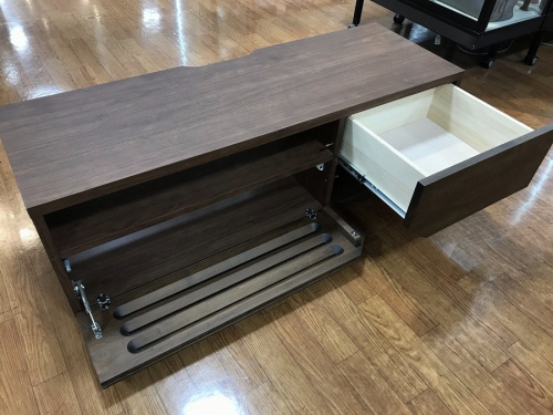AV収納のローボード
