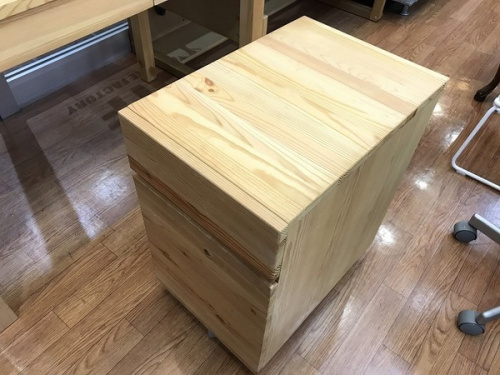 無印良品の袖机付