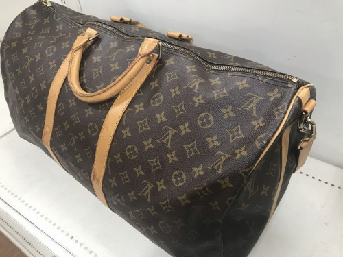 トラベルバッグのLOUIS VUITTON