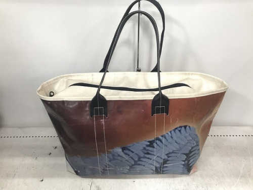 バッグのトートバッグ