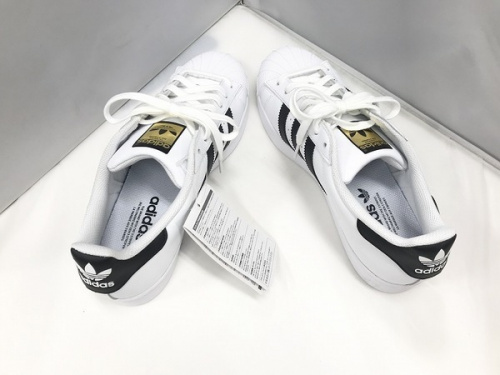 adidas originalsのadidas