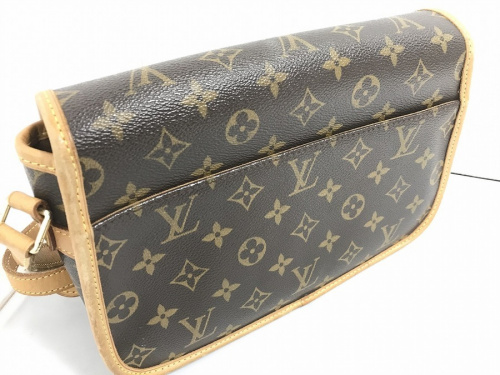 ソローニュのLOUIS VUITTON