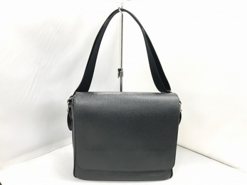 バッグのショルダーバッグ