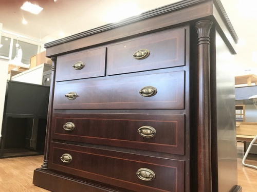 収納家具のチェスト