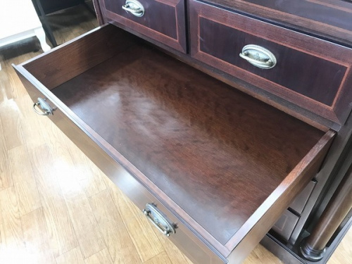 キャビネットの中央林間　中古家具